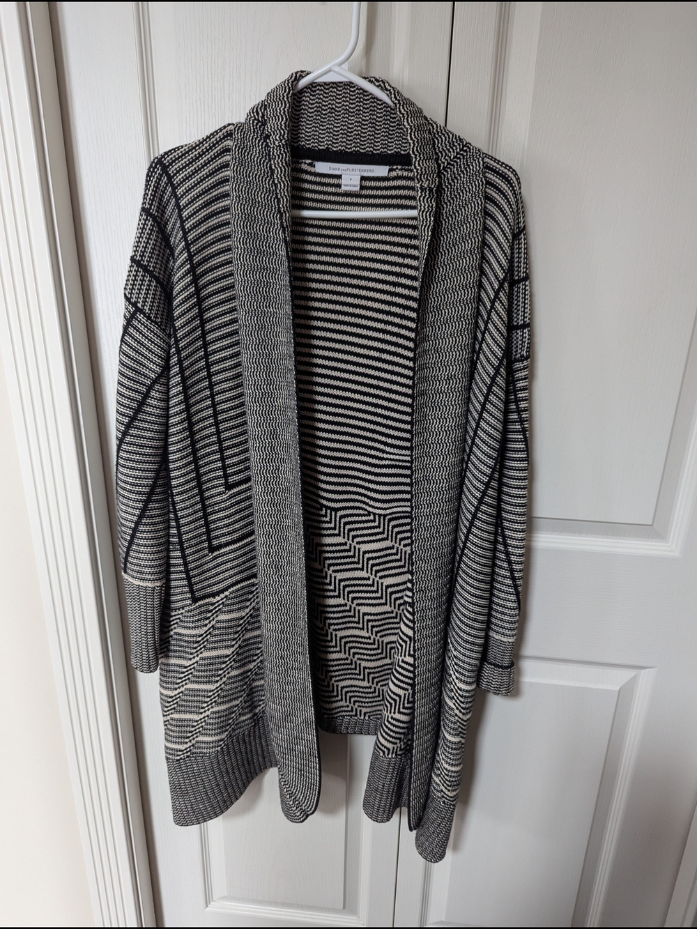 Diane Von Furstenberg Black & White Striped Open-Front Cardigan